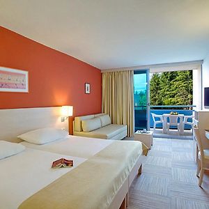 Room 22